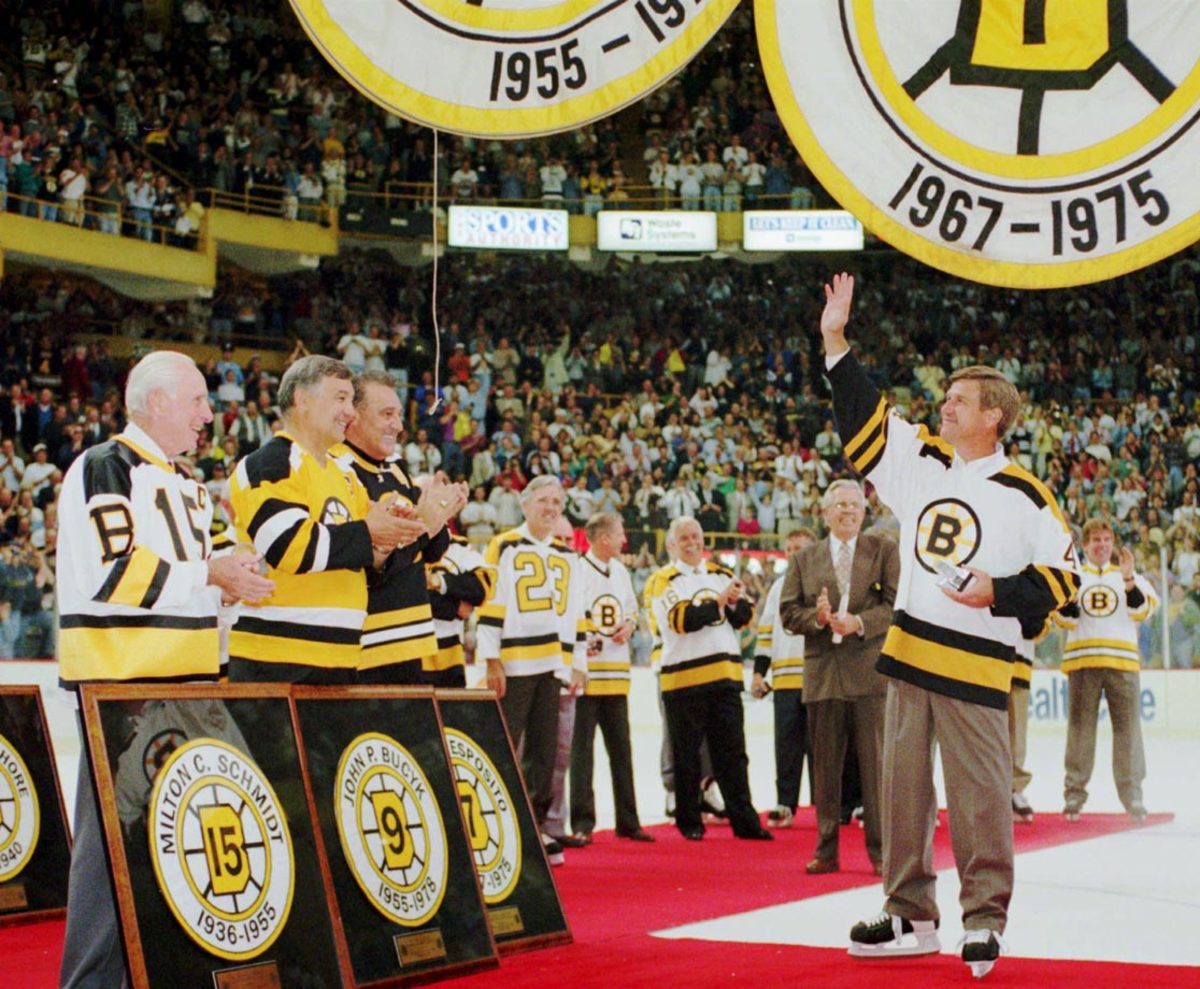 1995-Bobby-Orr-Boston-Garden-farewell.jpg