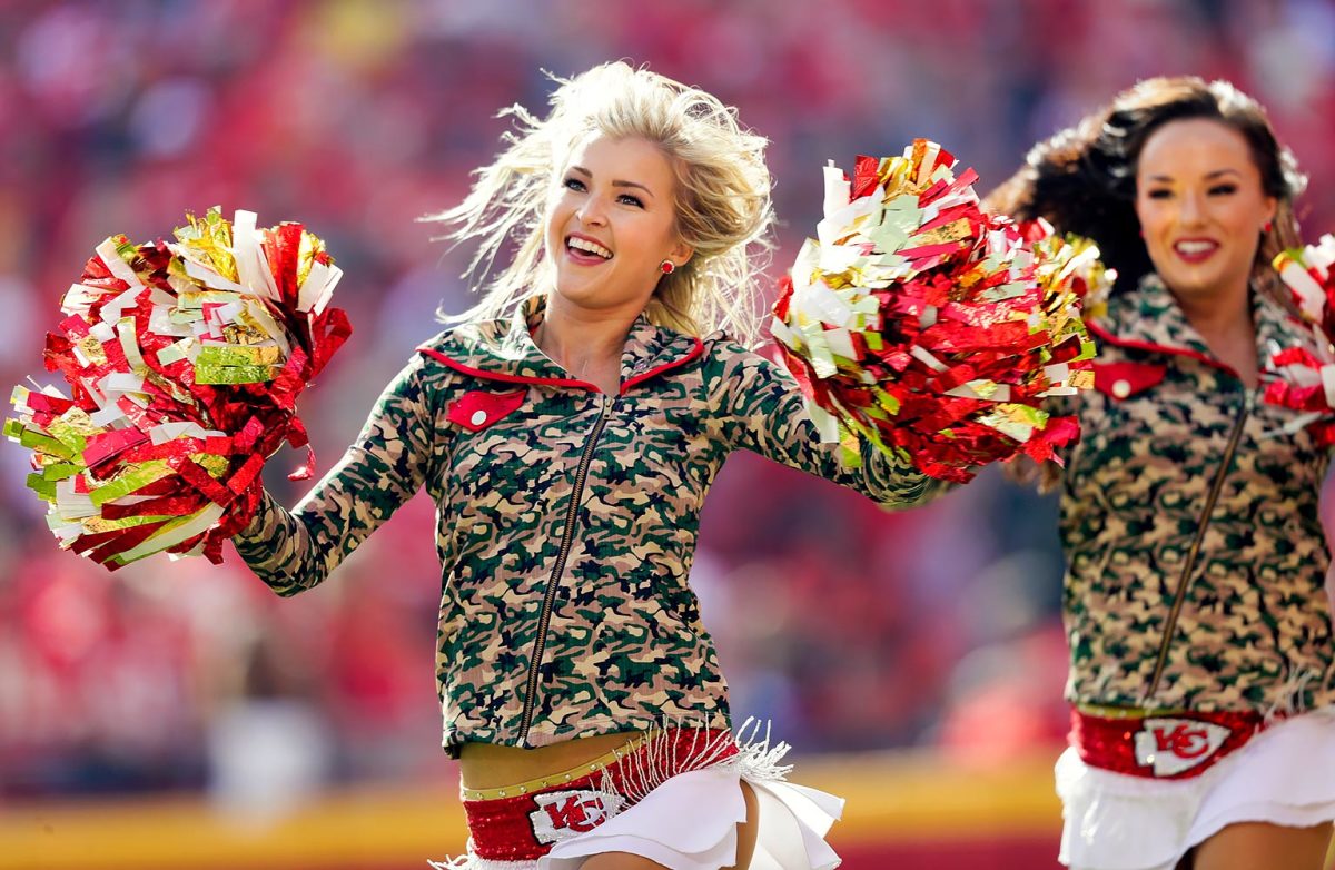 Kansas-City-Chiefs-cheerleaders-GettyImages-621457458_master.jpg