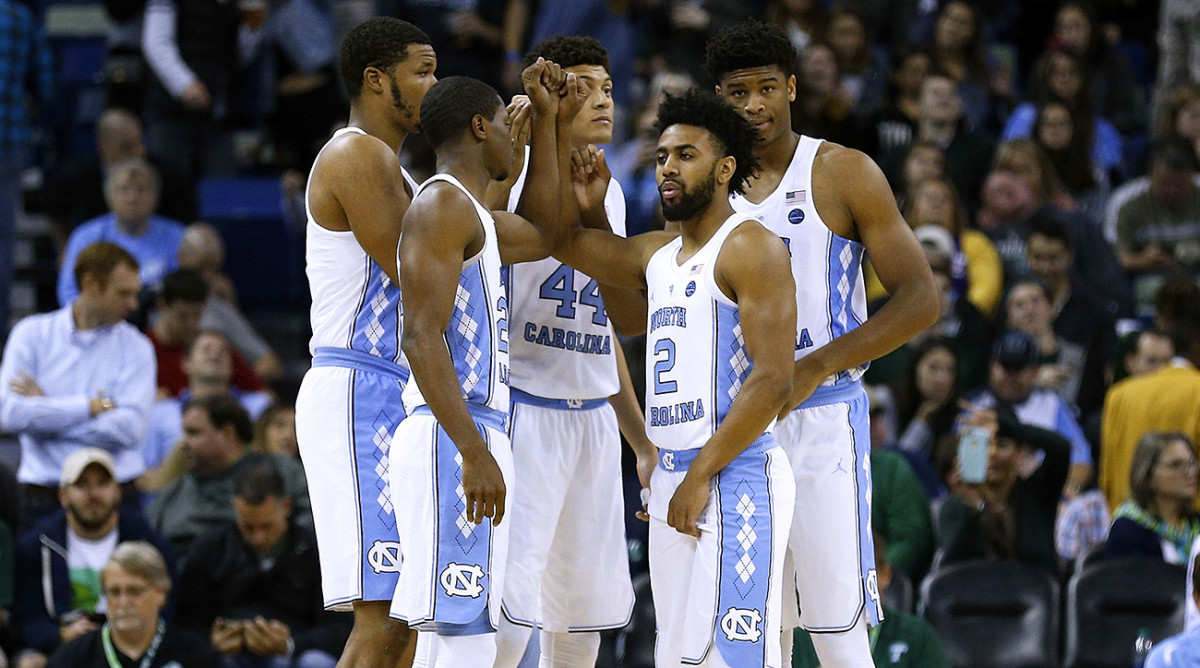 joel-berry-north-carolina-1300-with-players.jpg