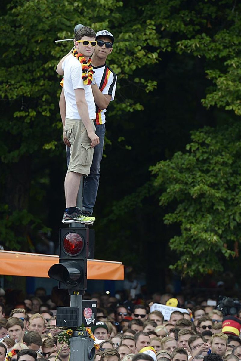 germany-victory-parade452176574_10.jpg