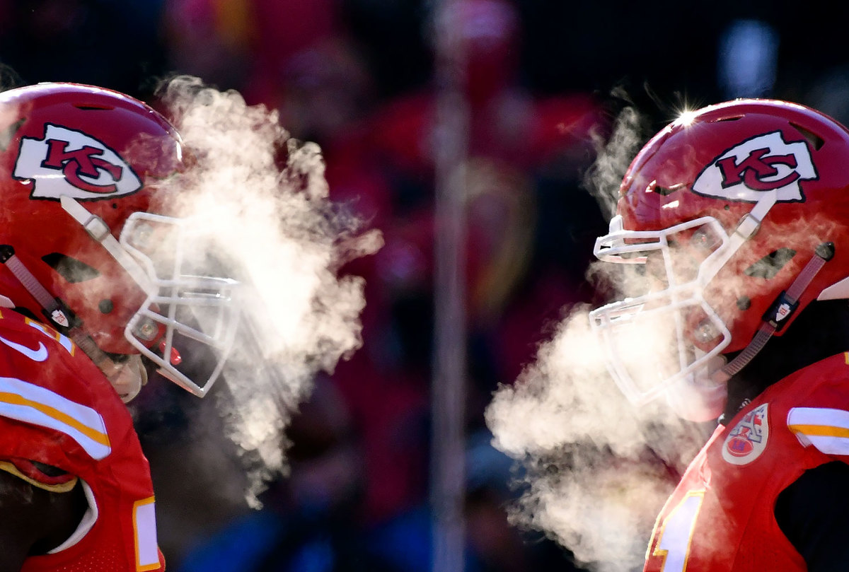 2016-1218-Kansas-City-Chiefs-cold-breath.jpg