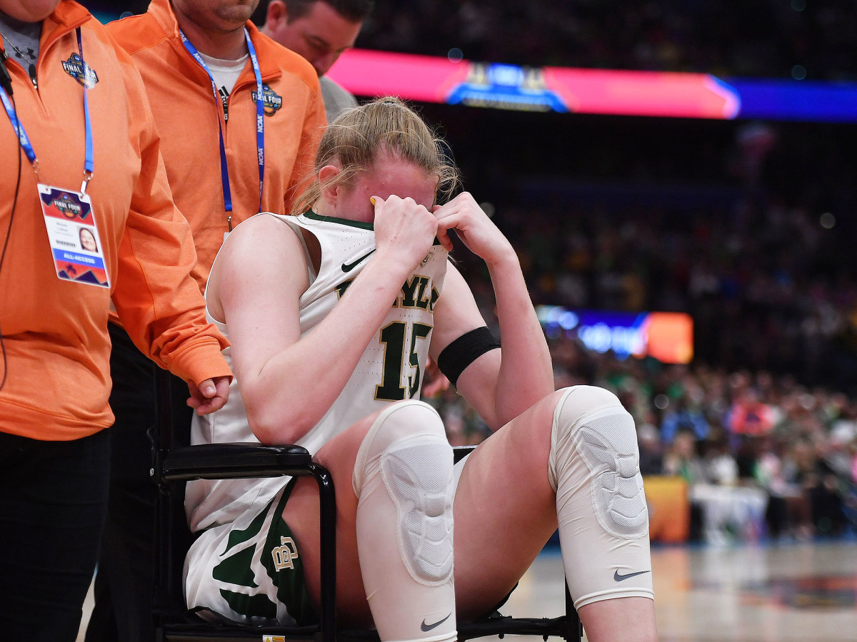 Baylor Lauren Cox injury