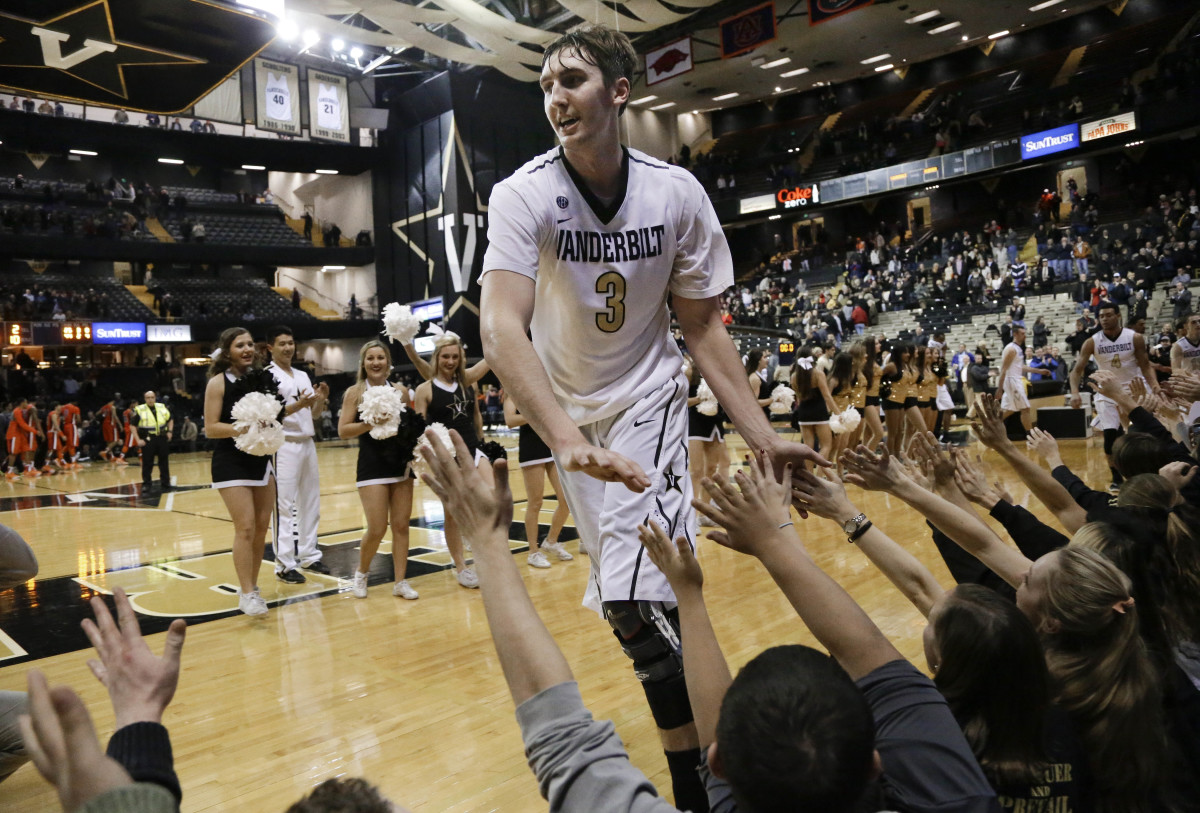 no-15-texas-a-m-rolling-as-last-undefeated-team-in-sec-play-sports