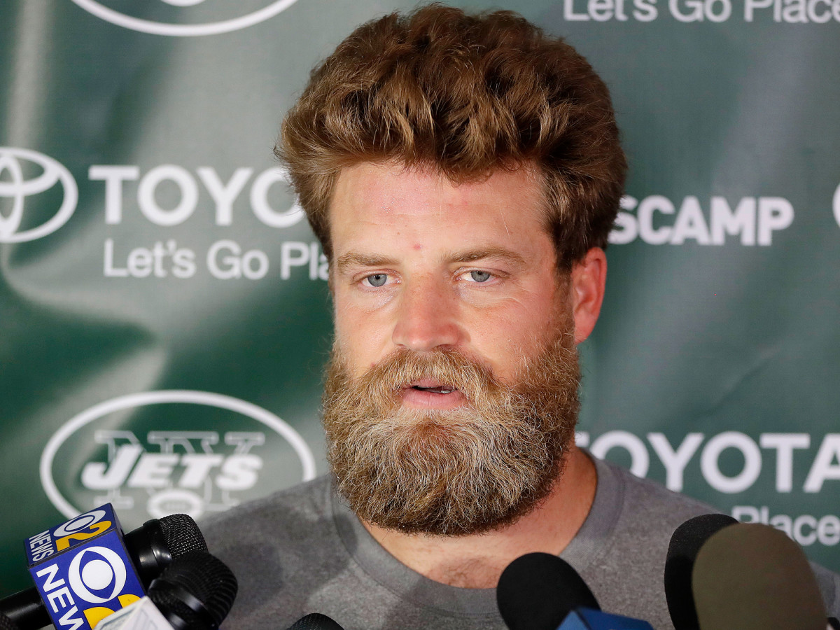 ryan-fitzpatrick-jets-training-camp-beard.jpg