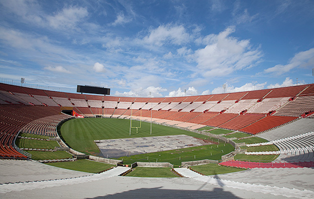coliseum-sky-shot-rams.jpg