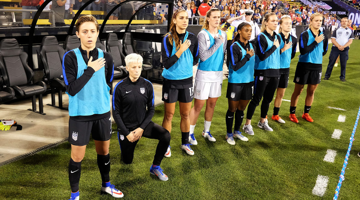 Megan Rapinoe kneels during anthem before US match vs 