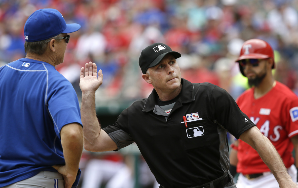 Blue Jays' Gibbons, first base coach ejected early in Texas Sports