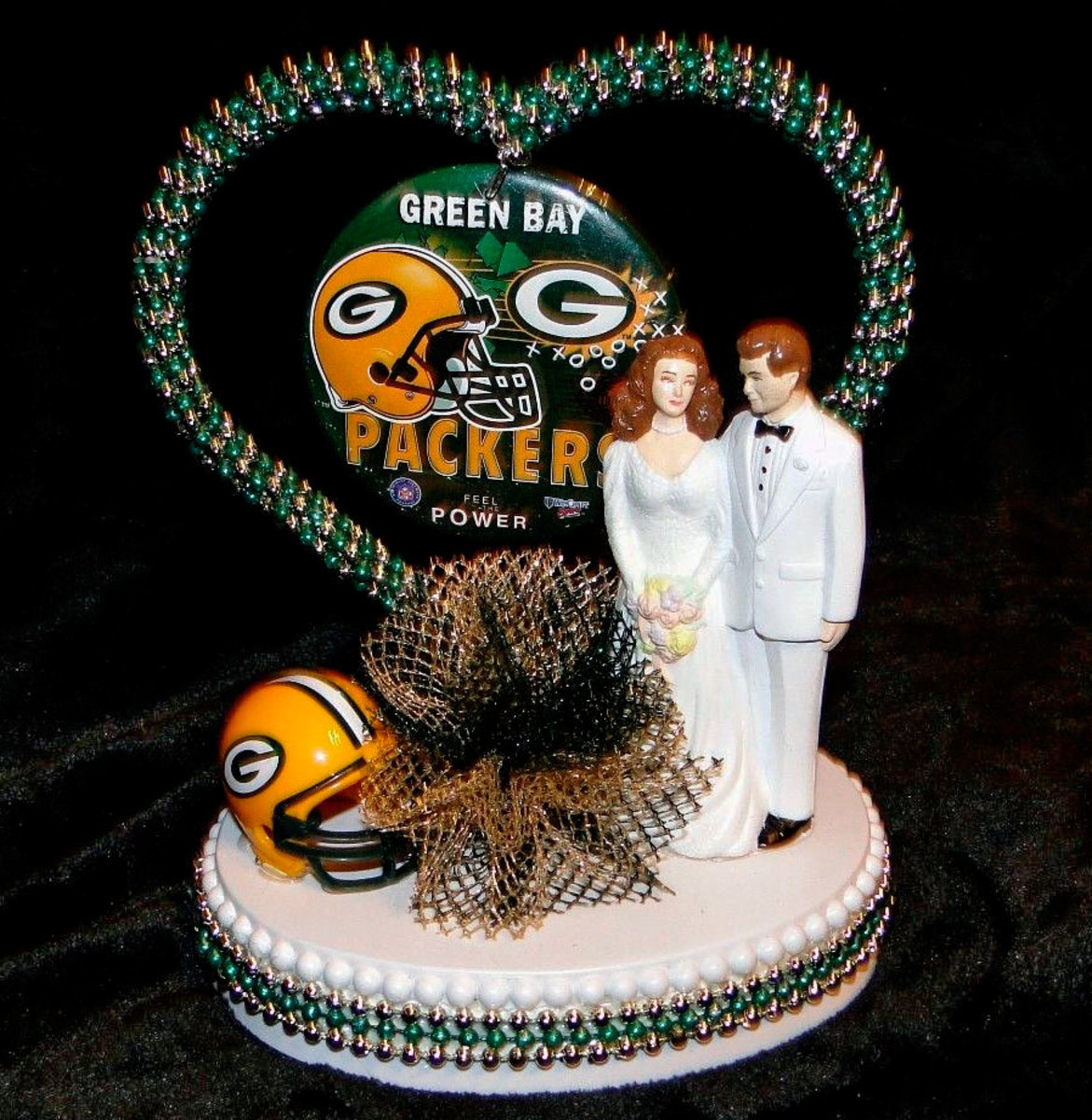 2016-0509-Sign-of-the-Apocalypse-Green-Bay-Packers-wedding-cake-topper.jpg