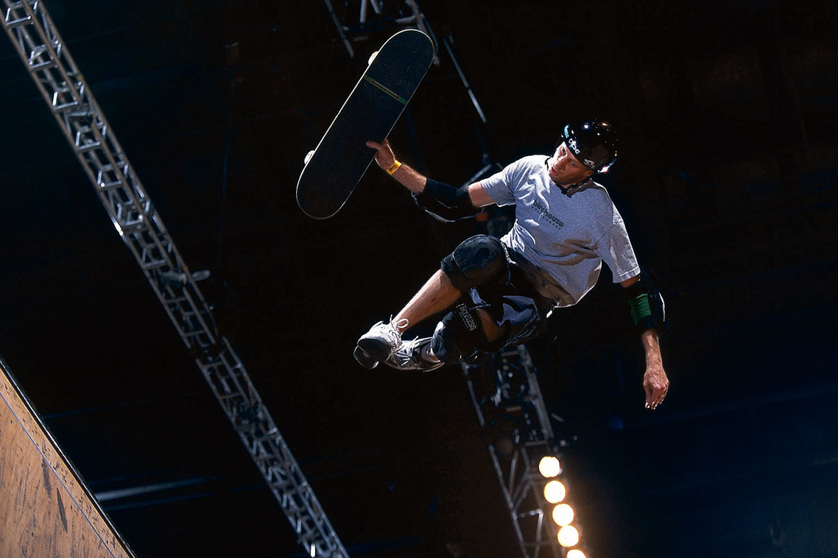 2002-tony-hawk-001253880.jpg