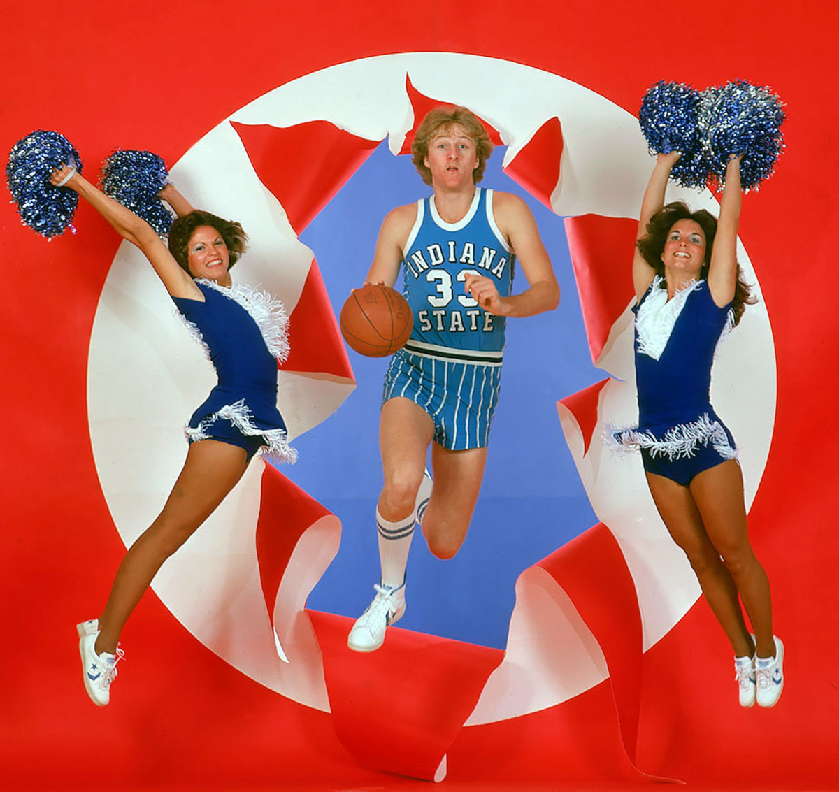 1977-1101-Larry-Bird-Indiana-State-cheerleaders-079004077.jpg