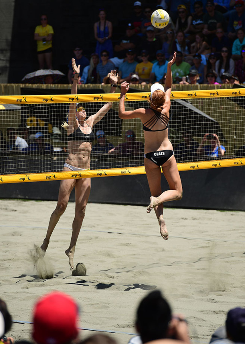 2016-0626-Kelly-Claes-Kerri-Walsh-Jennings-16AVPSF_TK15780-.jpg