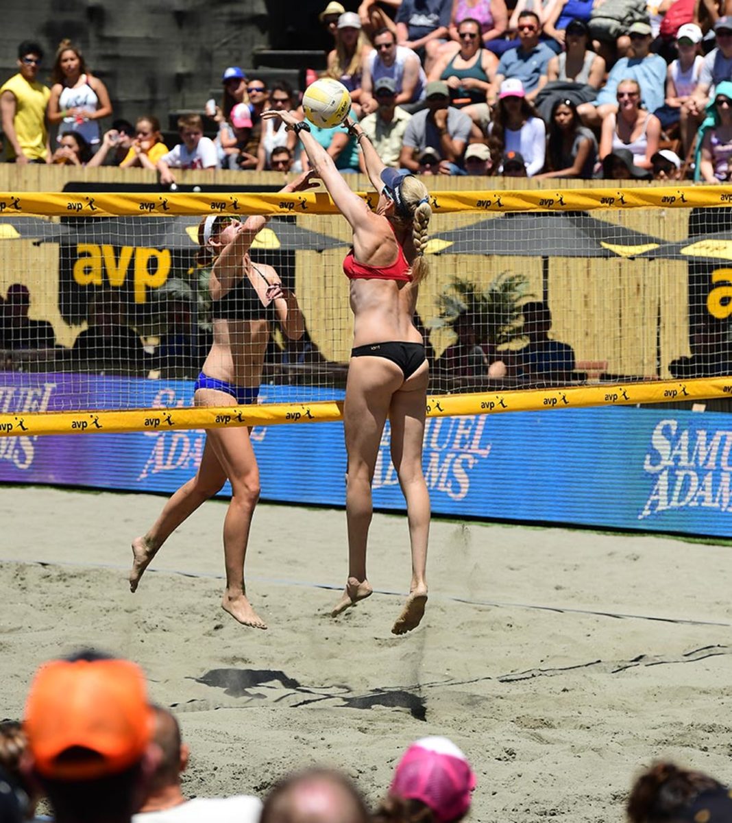 2016-0625-Kelly-Claes-Kerri-Walsh-Jennings-16AVPSF_TK13298-.jpg