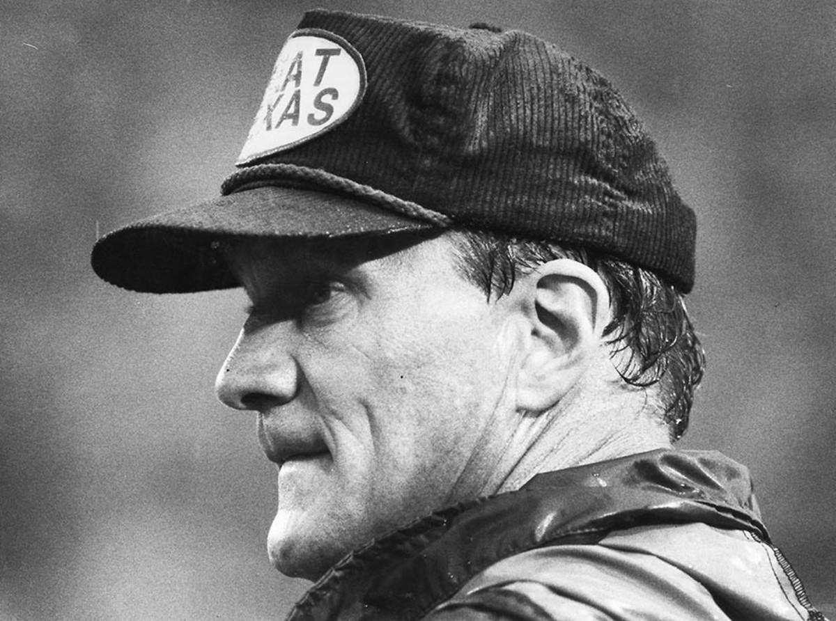 Red River Rivalry Case for coaches to wear desire on sleeves Sports