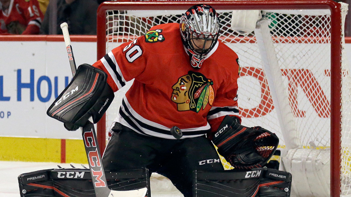 Watch Blackhawks goalie Crawford throw punches vs. St. Louis Sports