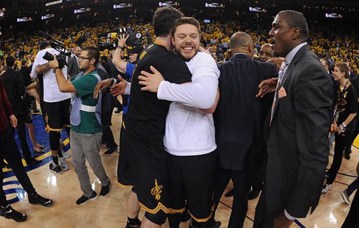 matthew-dellavedova-finals.jpg