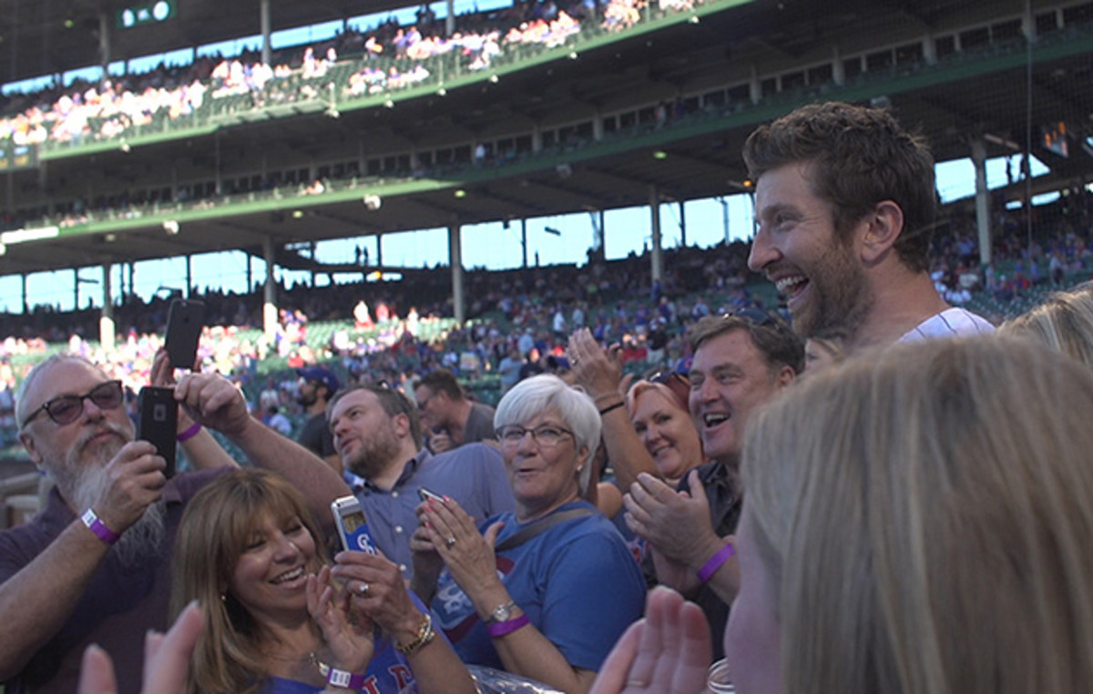 Brett Eldredge at Wrigley Field Tuesday night