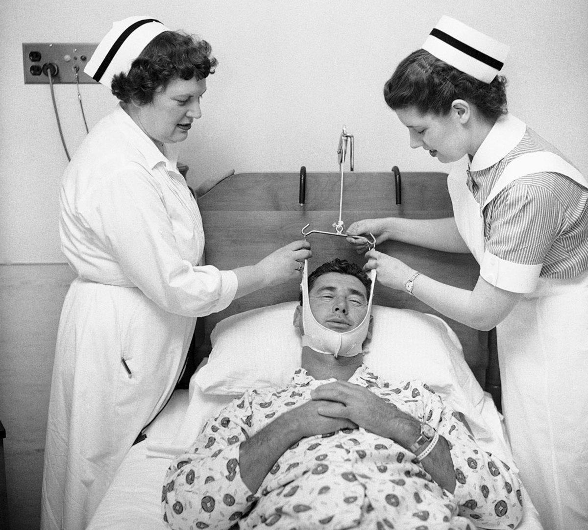 1959-ted-williams-neck-nurses.jpg