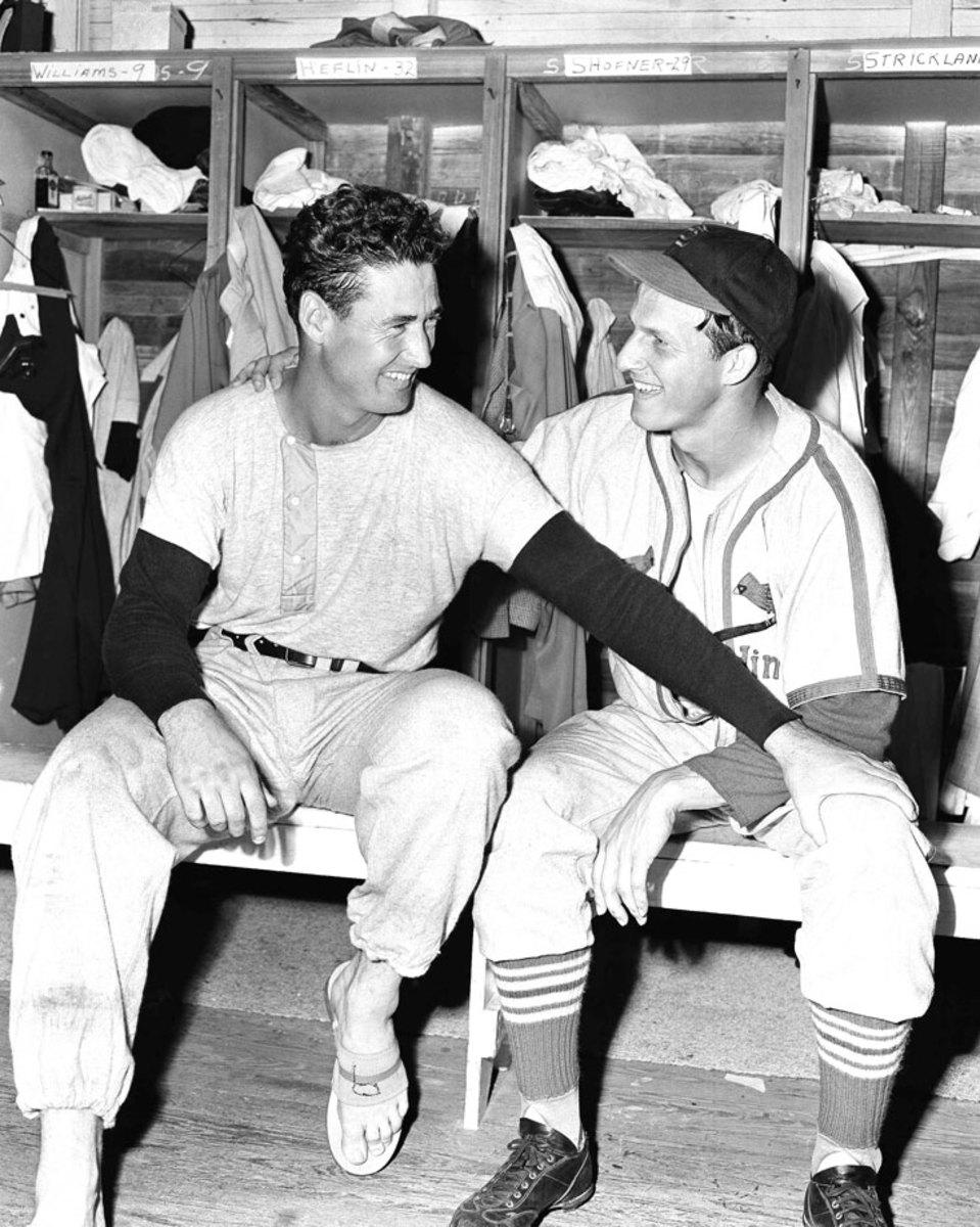 1946-ted-williams-stan-musial-AP081016043721.jpg