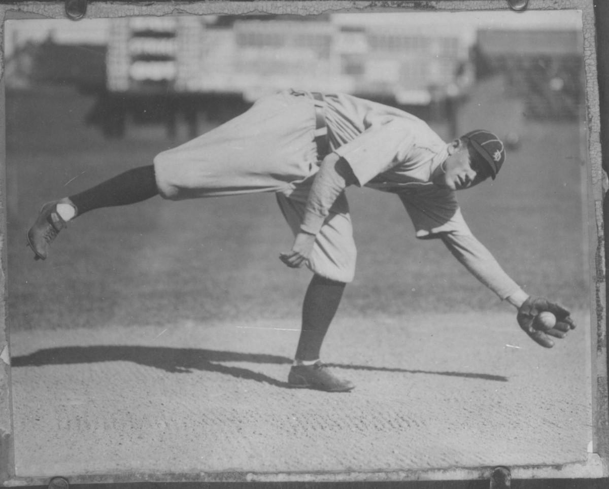 Baseball cards: Million-dollar Ty Cobb cards found in old bag