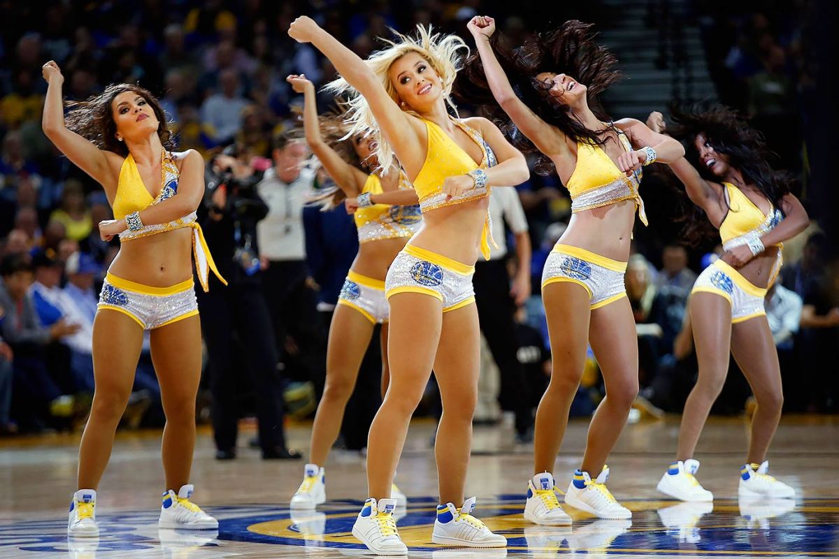 Golden-State-Warriors-Dance-Team-498108230.jpg
