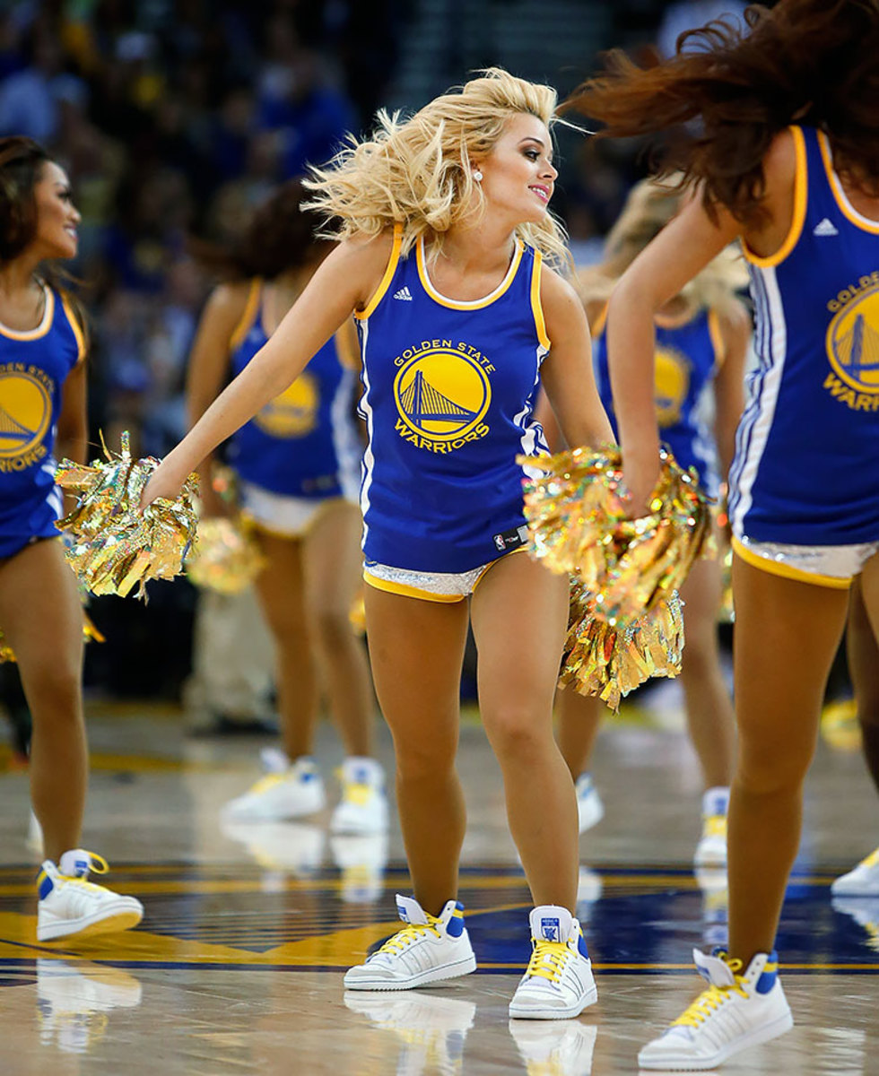 Golden-State-Warriors-Dance-Team-GettyImages-496563868_master.jpg
