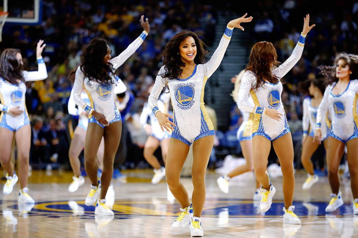 Golden-State-Warriors-Dance-Team-GettyImages-495546130_master.jpg