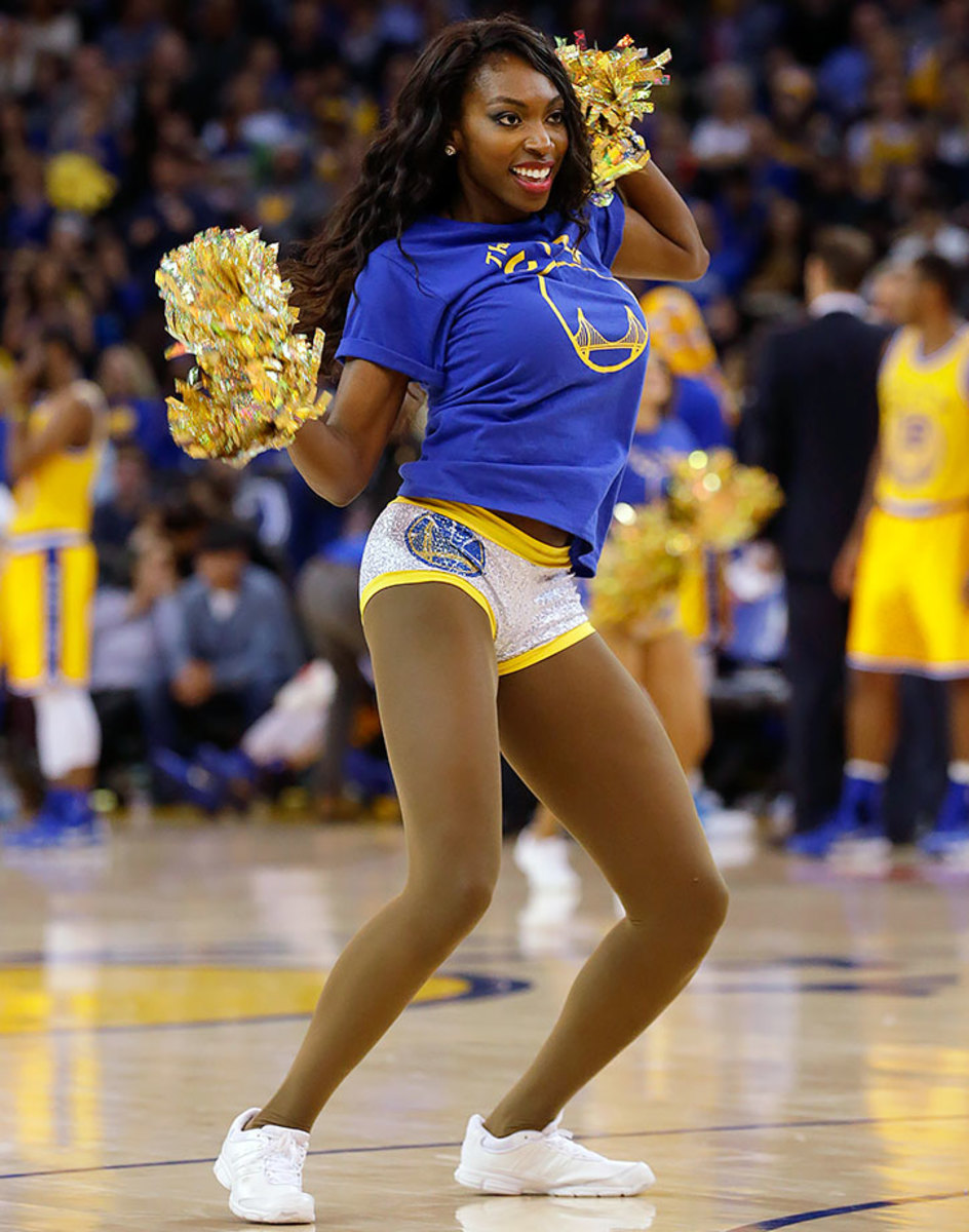 Golden-State-Warriors-Dance-Team-e90d80a8f1a14a32bc8f51cc6ff0d894-0.jpg