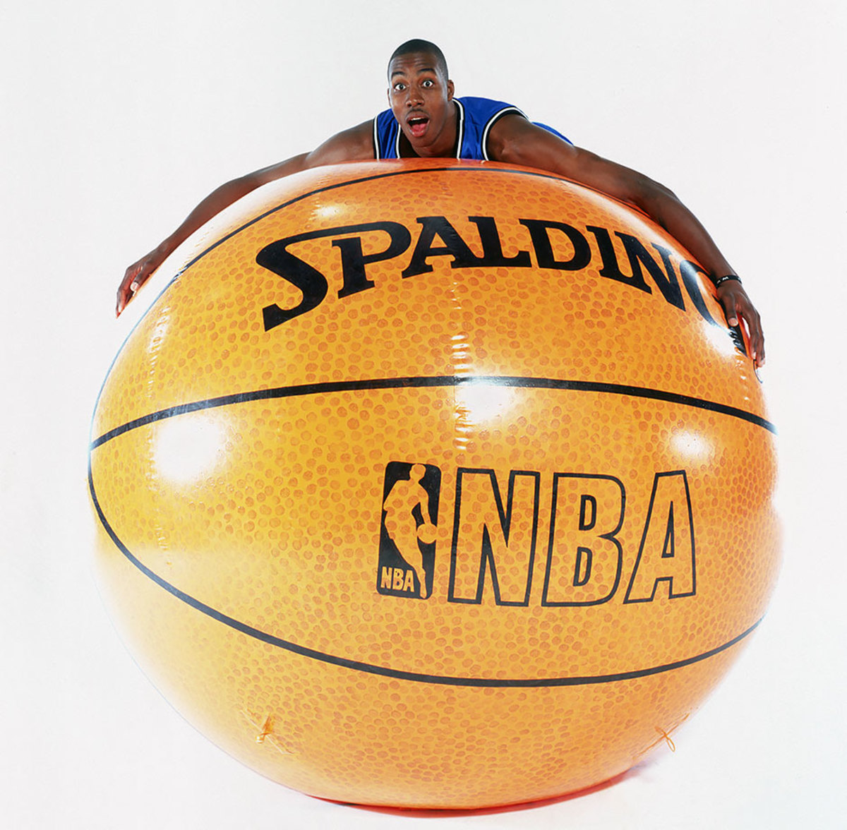 2004-0802-Dwight-Howard-giant-basketball.jpg