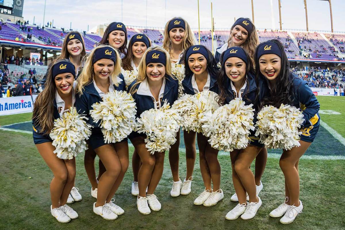 California-Golden-Bears-cheerleaders-1691512291715_cal_vs_airforce.jpg