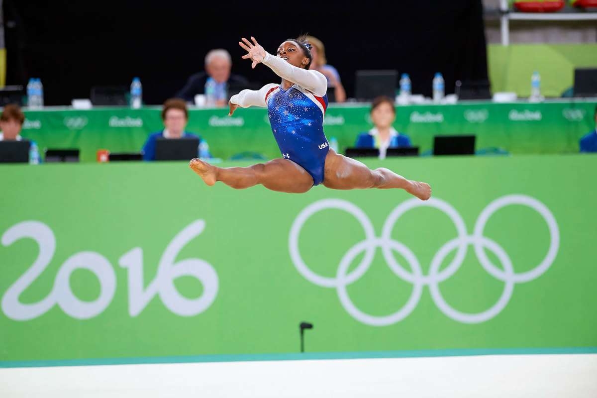 2016-0811-Simone-Biles-SI68_TK1_60913_0.jpg