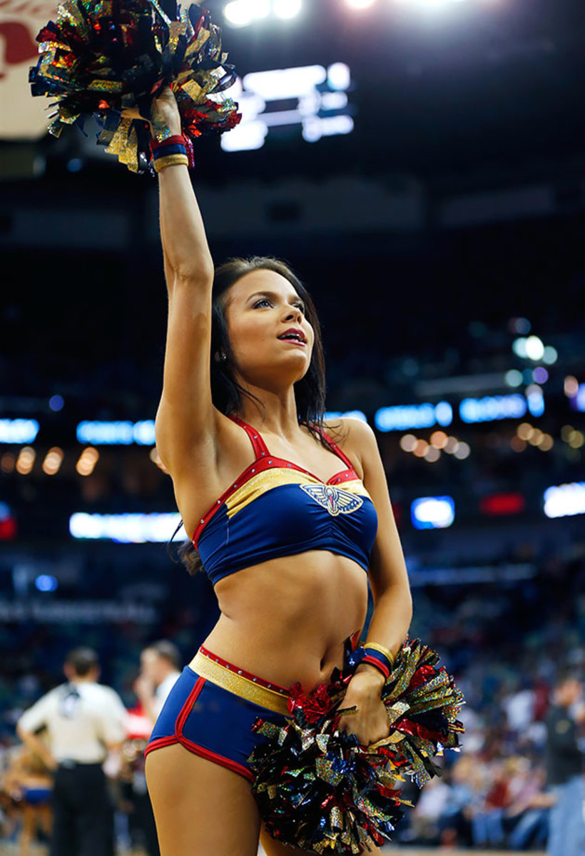 New-Orleans-Pelicans-Dancers-8e1be21e07e64966b521aa93fc8f476f-0.jpg