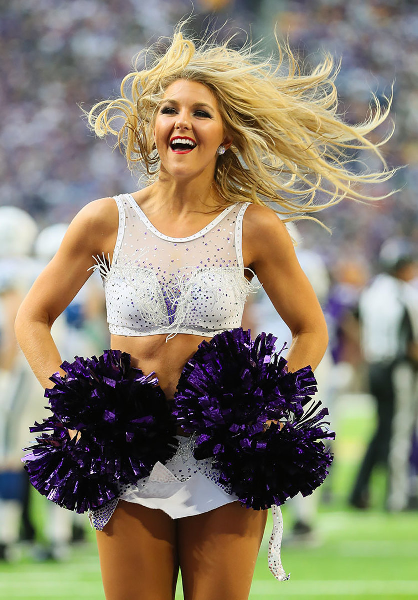 Minnesota-Vikings-cheerleaders-GettyImages-630224184_master.jpg