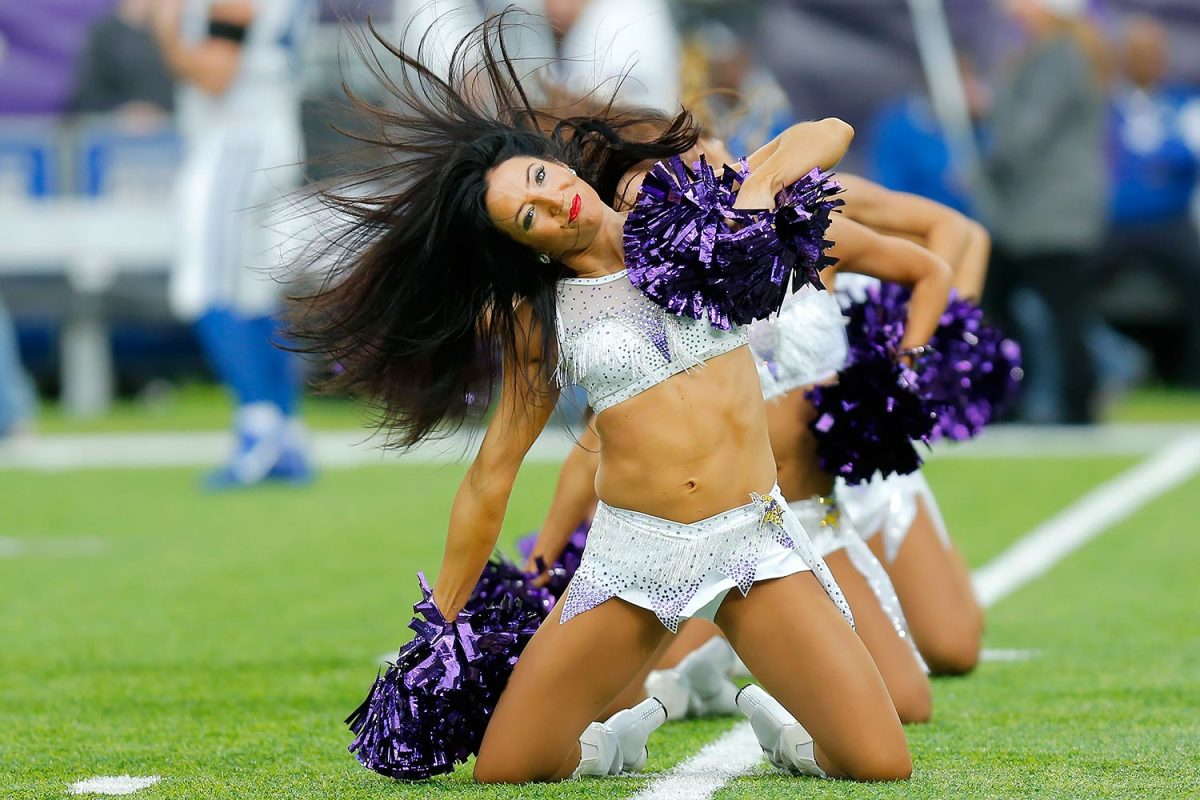 Minnesota-Vikings-cheerleaders-GettyImages-630220536_master.jpg