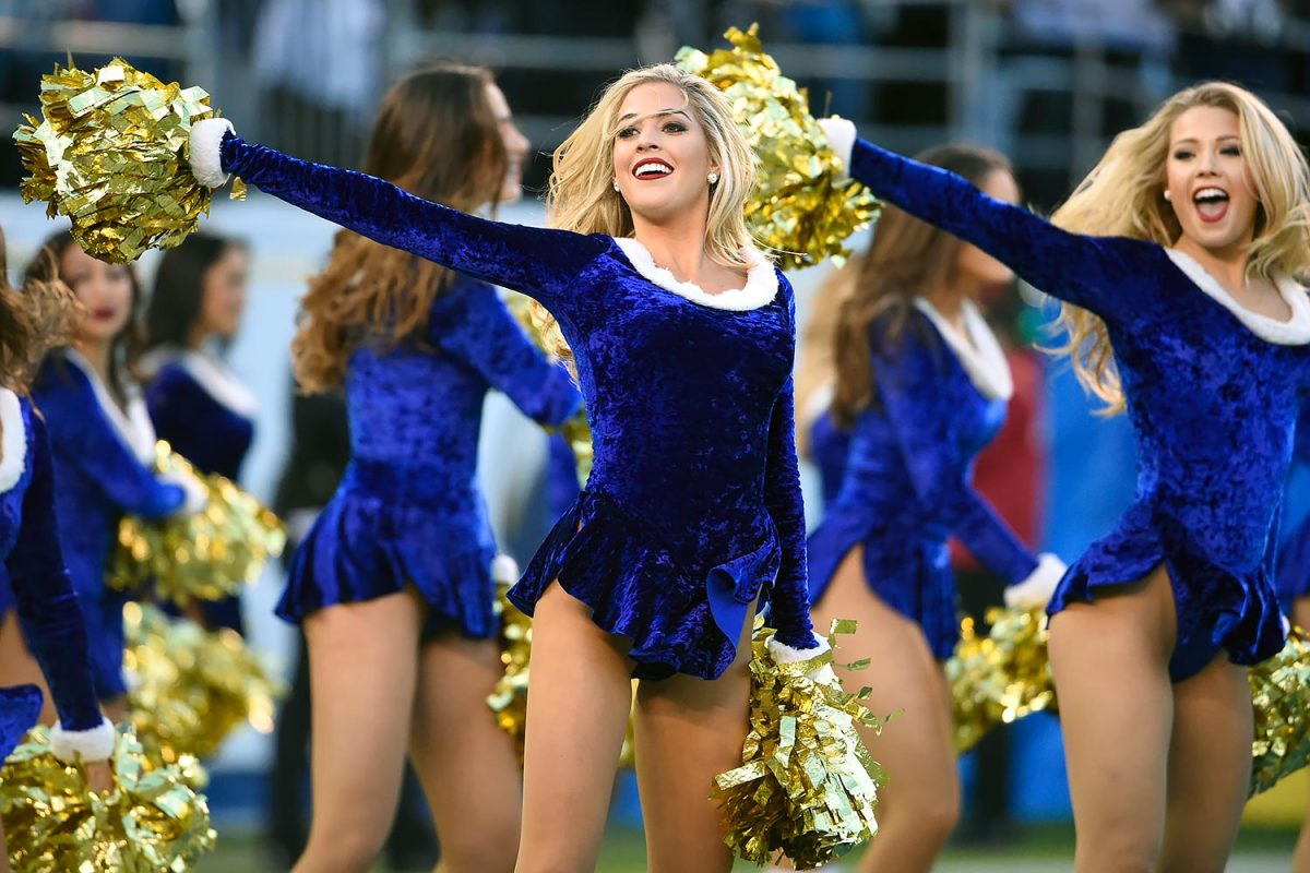 San-Diego-Charger-Girls-cheerleaders-AP_227794762215.jpg
