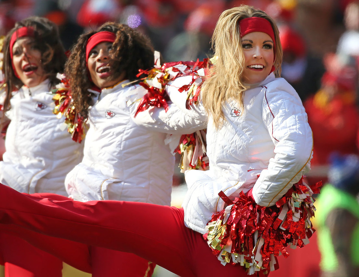 Kansas-City-Chiefs-cheerleaders-GettyImages-630224482_master.jpg