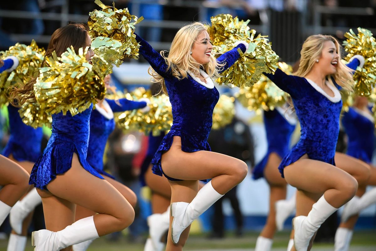 San-Diego-Charger-Girls-cheerleaders-AP_385586635967.jpg