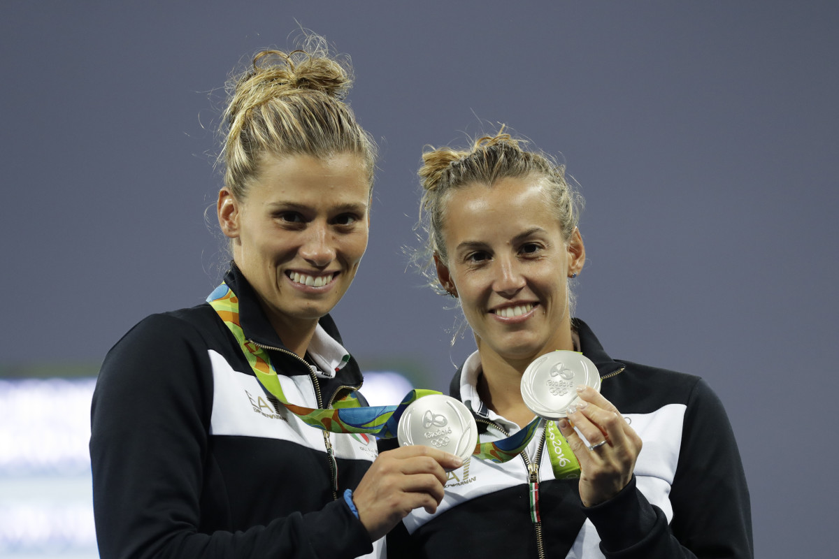 China's Wu wins record 5th Olympic diving gold medal - Sports Illustrated