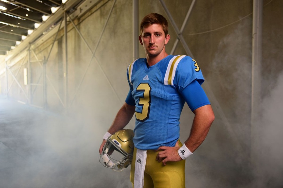 tweedehands helpen Demonstreer UCLA QB Josh Rosen is a bonafide star, but how will he handle fame? -  Sports Illustrated