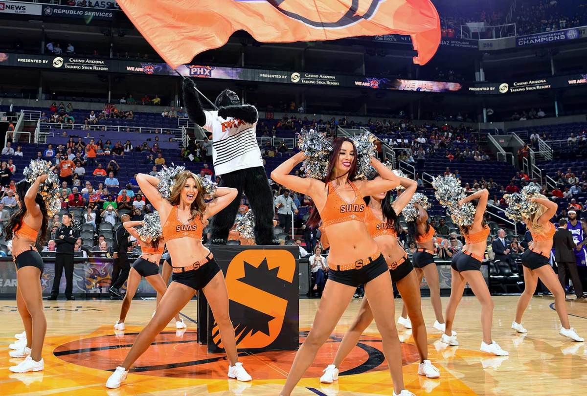 Phoenix-Suns-Dancers-491742906.jpg