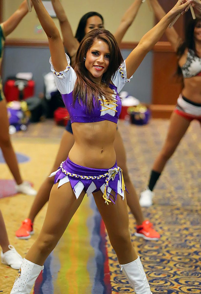 02-Saral_Action-XYP_3114.jpg