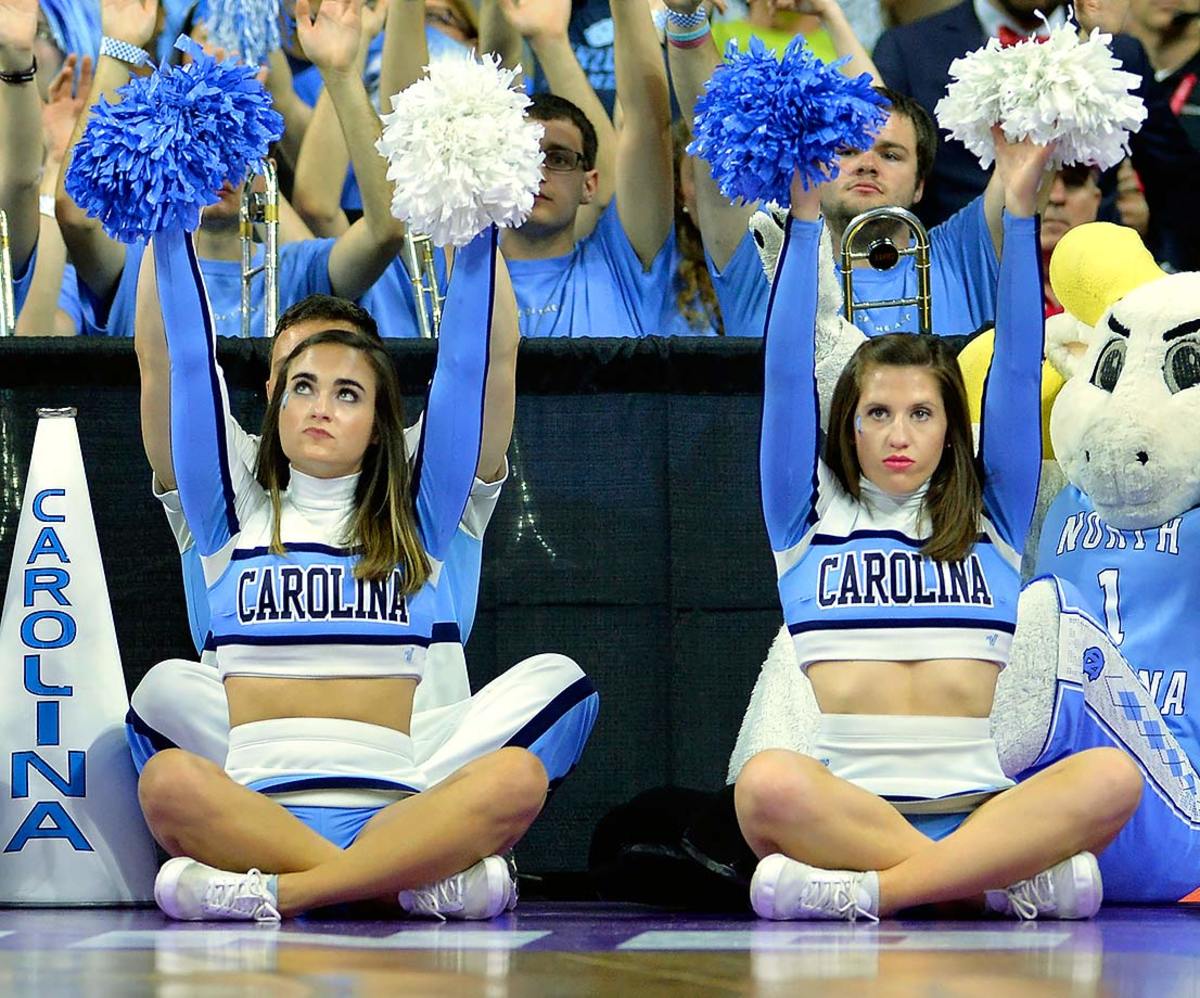 North-Carolina-cheerleaders-GettyImages-516233910.jpg