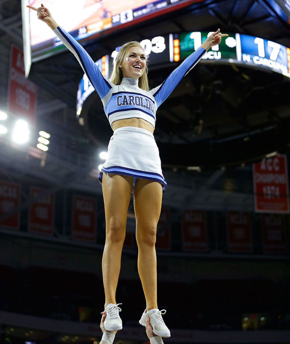 North-Carolina-cheerleaders-22fcd4675e4f4b138a52af50464606ea-0.jpg