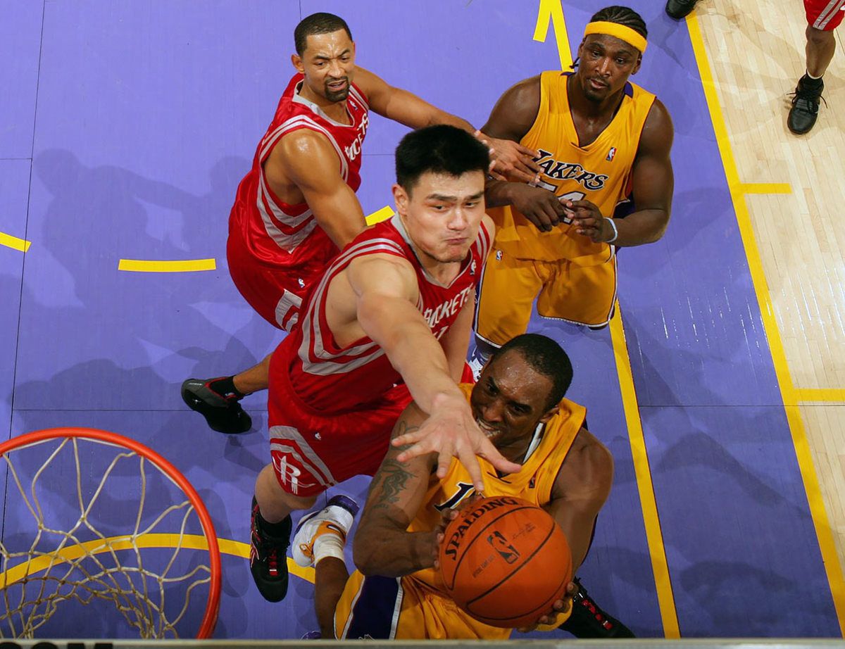 2006-1215-Yao-Ming-Kobe-Bryant-016559371.jpg
