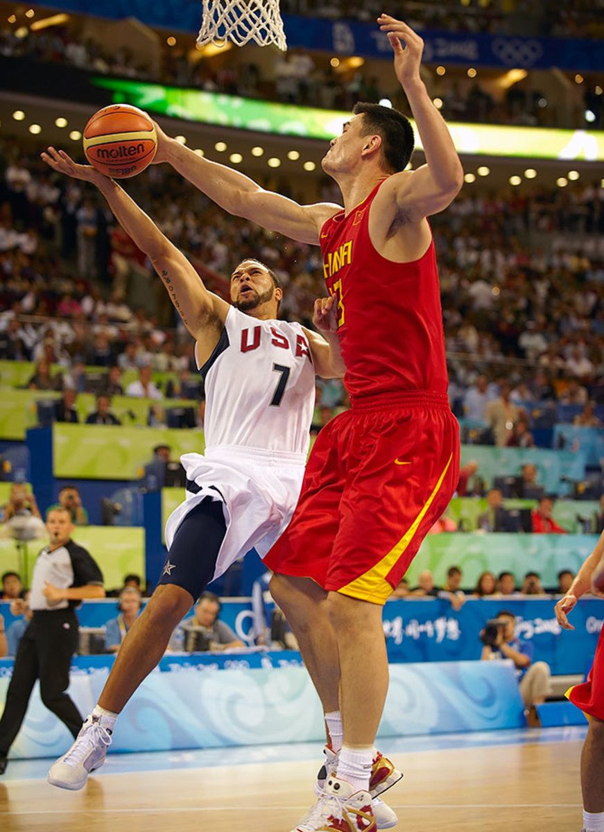 2008-0810-Yao-Ming-Deron-Williams-opgw-9079.jpg