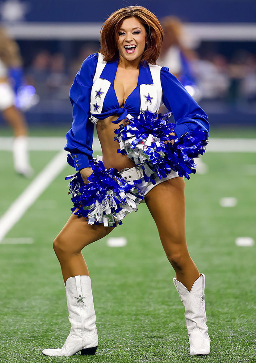 Dallas-Cowboys-cheerleaders-CEY160901540_Texans_at_Cowboys.jpg