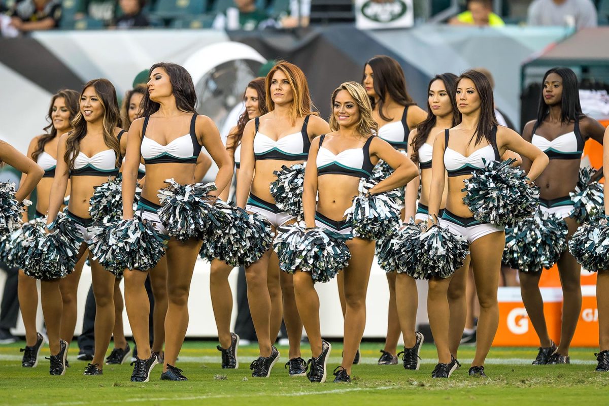 Philadelphia-Eagles-cheerleaders-DBK1609010665_JETS_AT_EAGLES.jpg