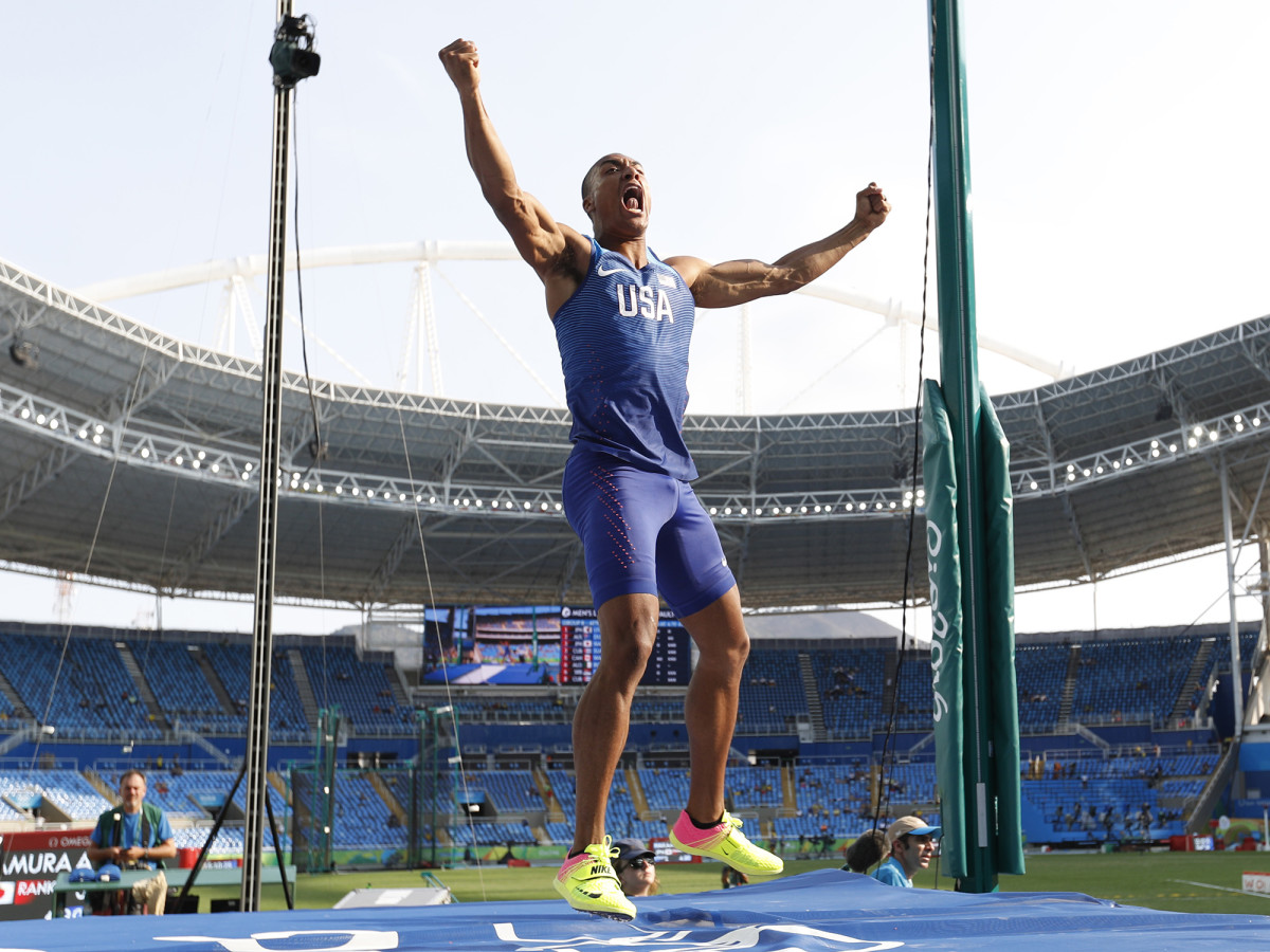 ashton-eaton-decathlon-inline.jpg