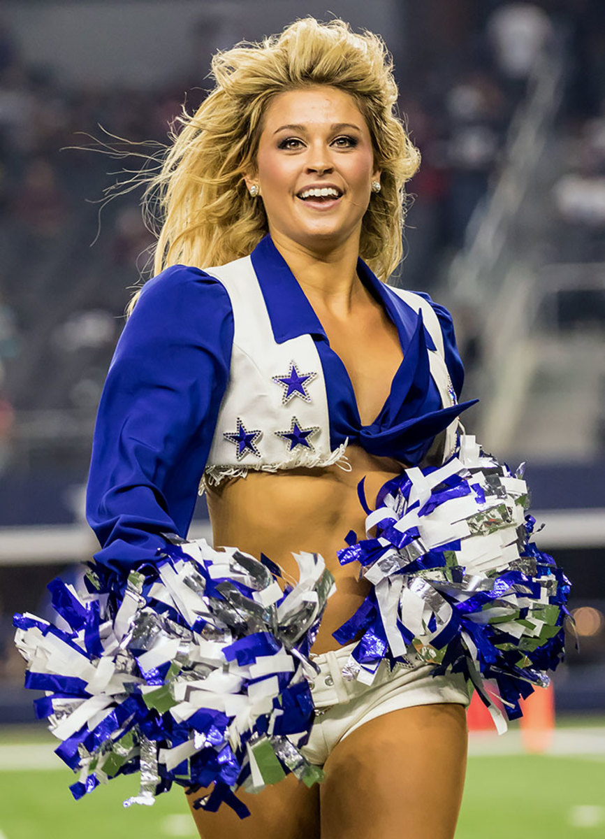 Dallas-Cowboys-cheerleaders-1691609011019_texans_at_cowboys.jpg