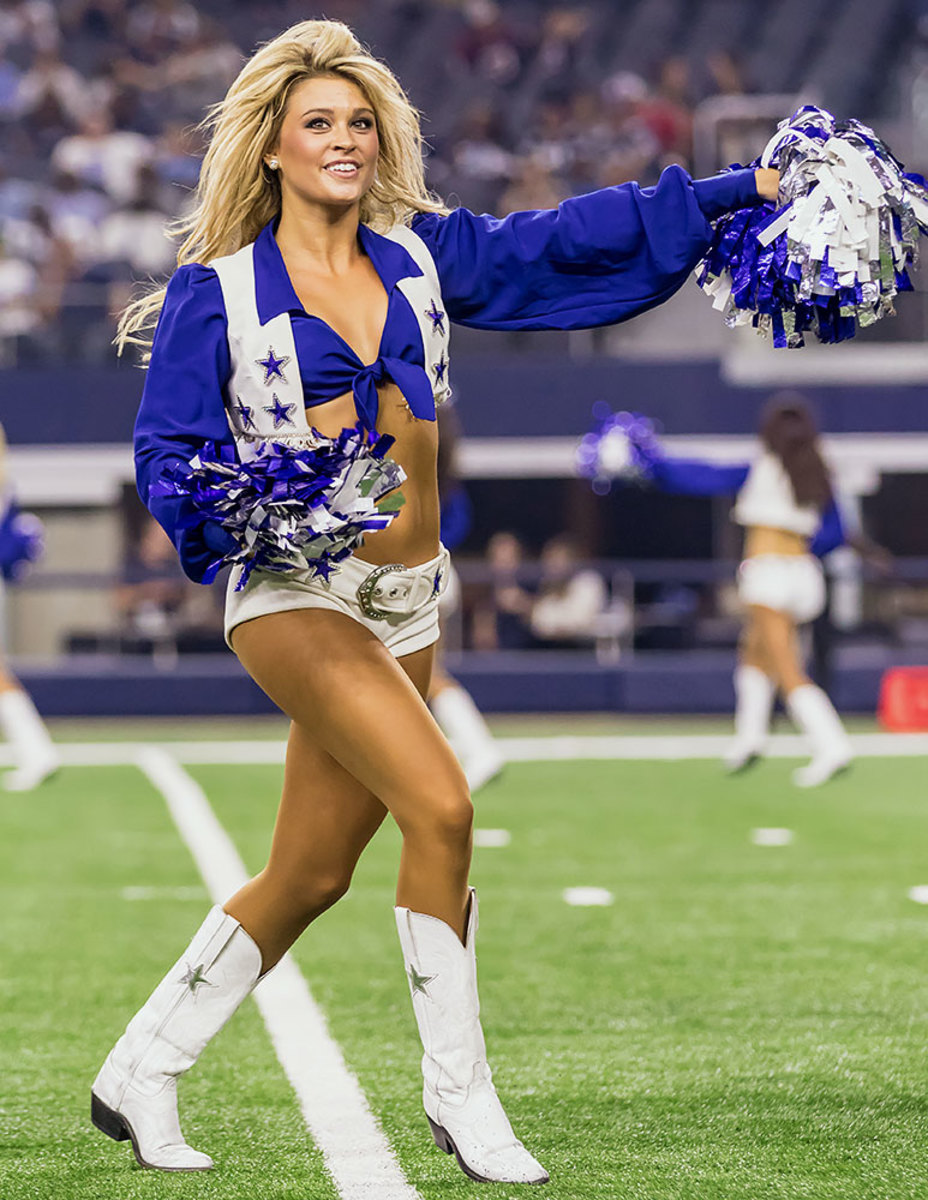 Dallas-Cowboys-cheerleaders-169160901904_texans_at_cowboys.jpg