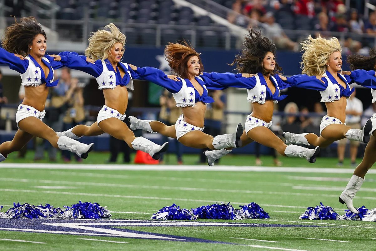 Dallas-Cowboys-cheerleaders-CEY160901217_Texans_at_Cowboys.jpg